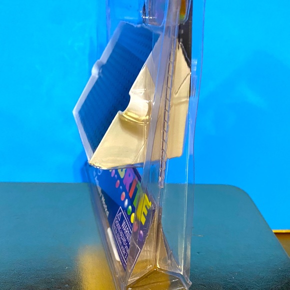 LITE BRITE NWT WORLDS SMALLEST ACTUALLY WORKS 15 PICTURES GLOW IN THE DARK PEGS - Picture 8 of 10